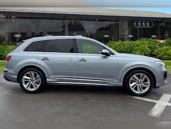 Used Audi Q7 2025 for sale - 76090218: Photo 3