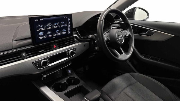 Used Audi A4 2022 for sale - 76274714: Photo 2
