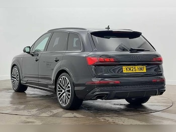 Used Audi Q7 2025 for sale - 77187437: Photo