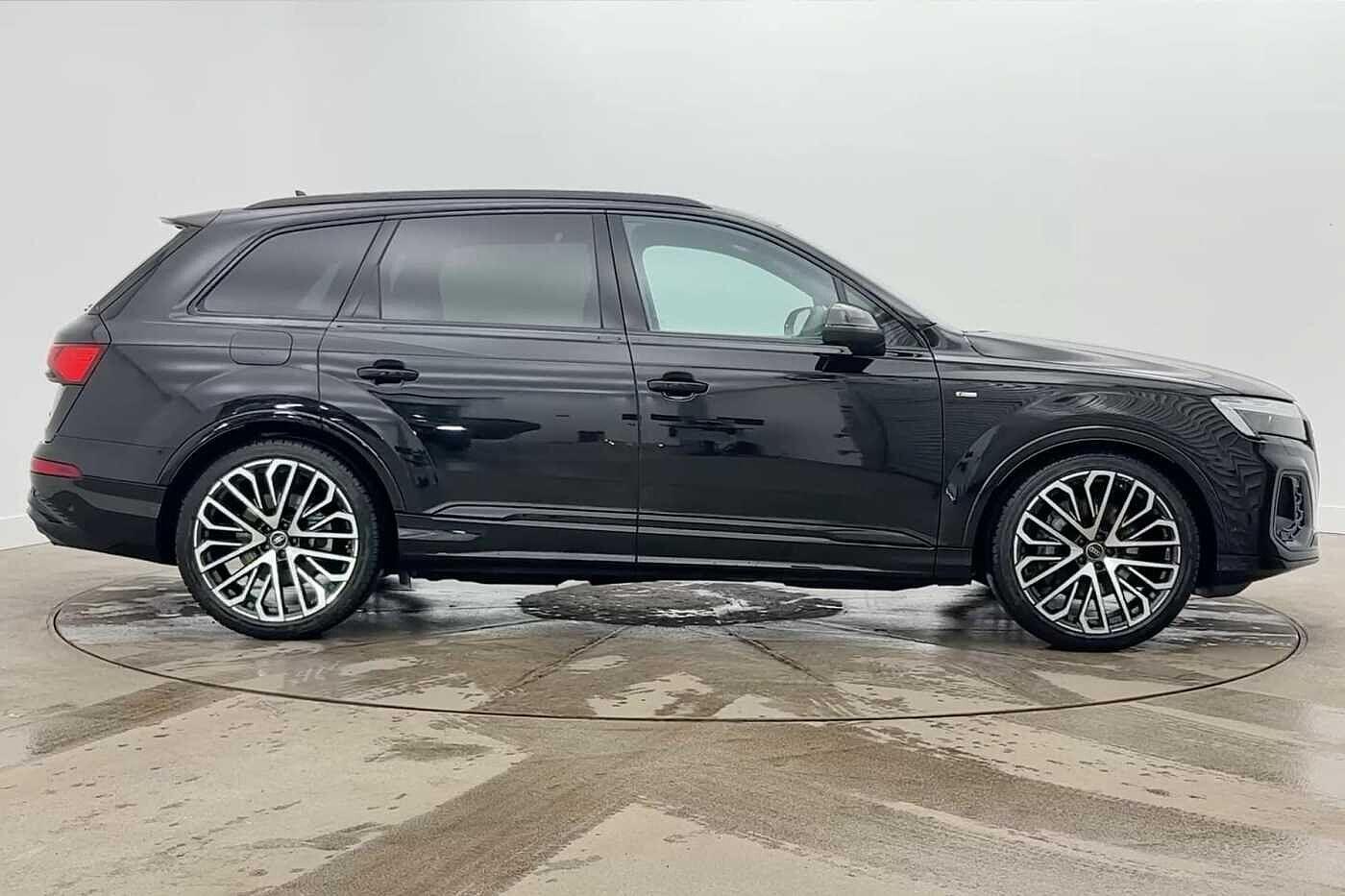 Used Audi Q7 2025 for sale - 77187437: Photo 4