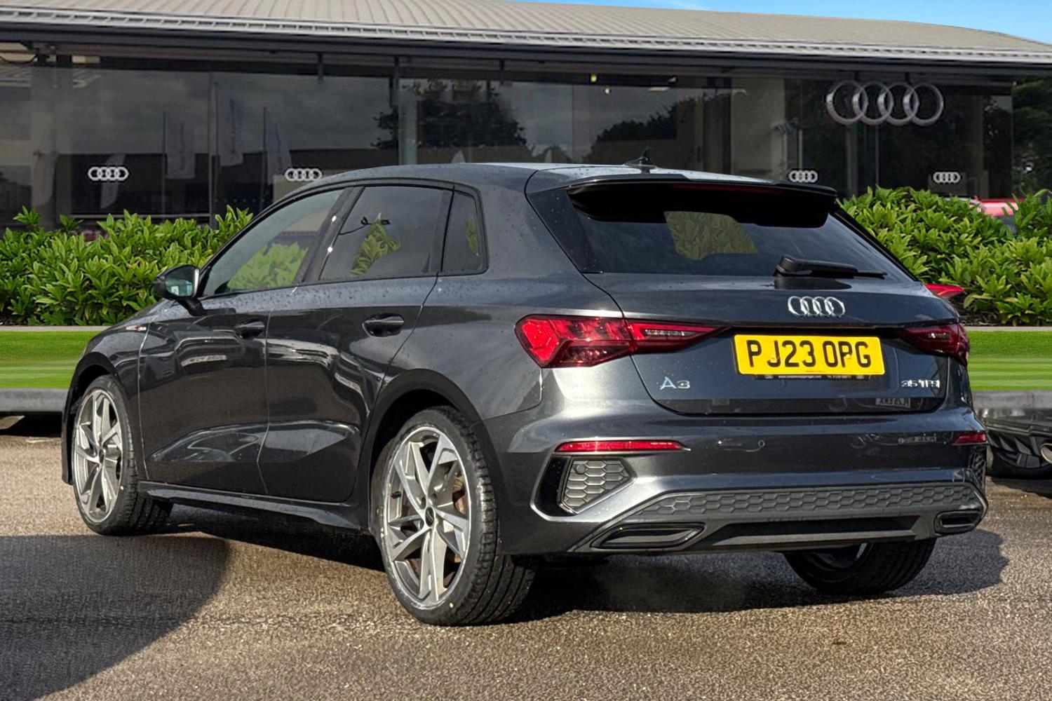 Used Audi A3 2023 for sale - 76385457: Photo 2