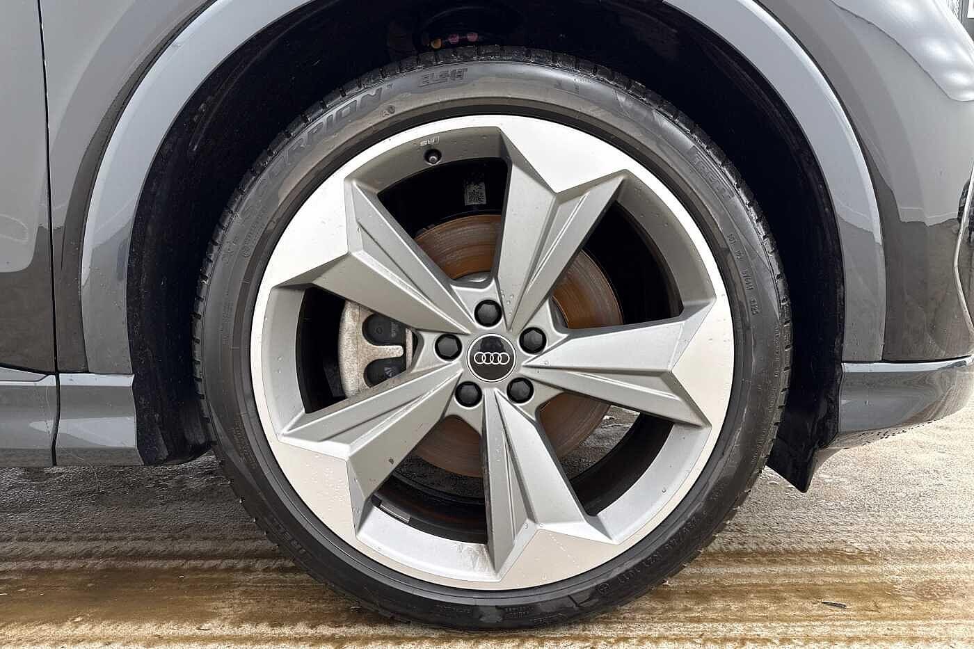 Used Audi Q4 e-tron 2025 for sale - 77564081: Photo 5