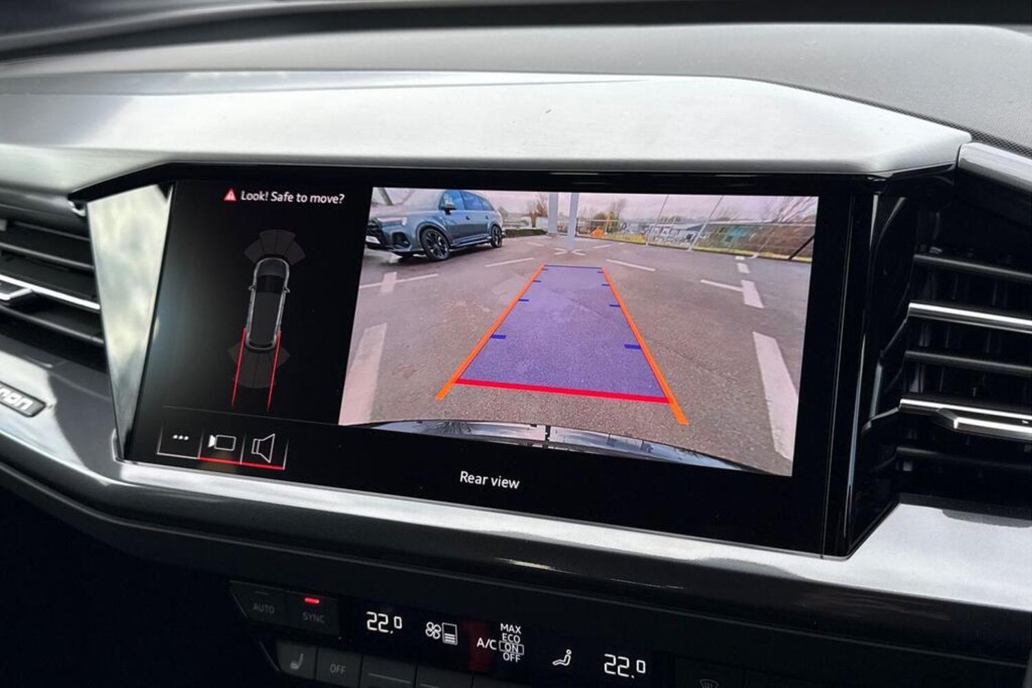 Used Audi Q4 e-tron 2026 for sale - 77919281: Photo 24