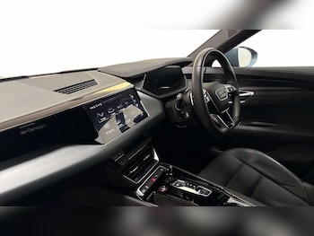 Used Audi e-tron GT 2023 for sale - 77128951: Photo