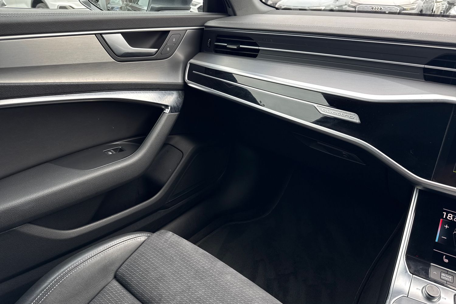 Used Audi A6 Saloon 2023 for sale - 77829399: Photo 20