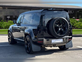 Used Land Rover Defender 2024 for sale - 78794321: Photo