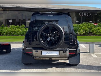 Used Land Rover Defender 2024 for sale - 78794321: Photo
