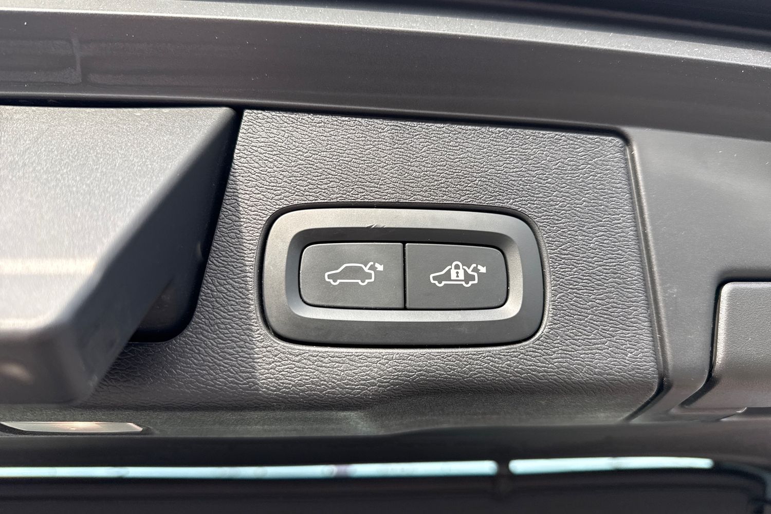 Used Volvo XC60 2024 for sale - 78001852: Photo 28