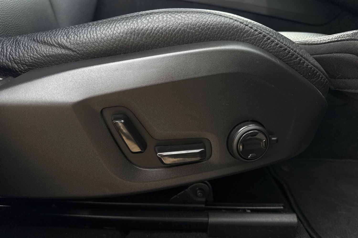 Used Volvo XC60 2024 for sale - 78001852: Photo 31