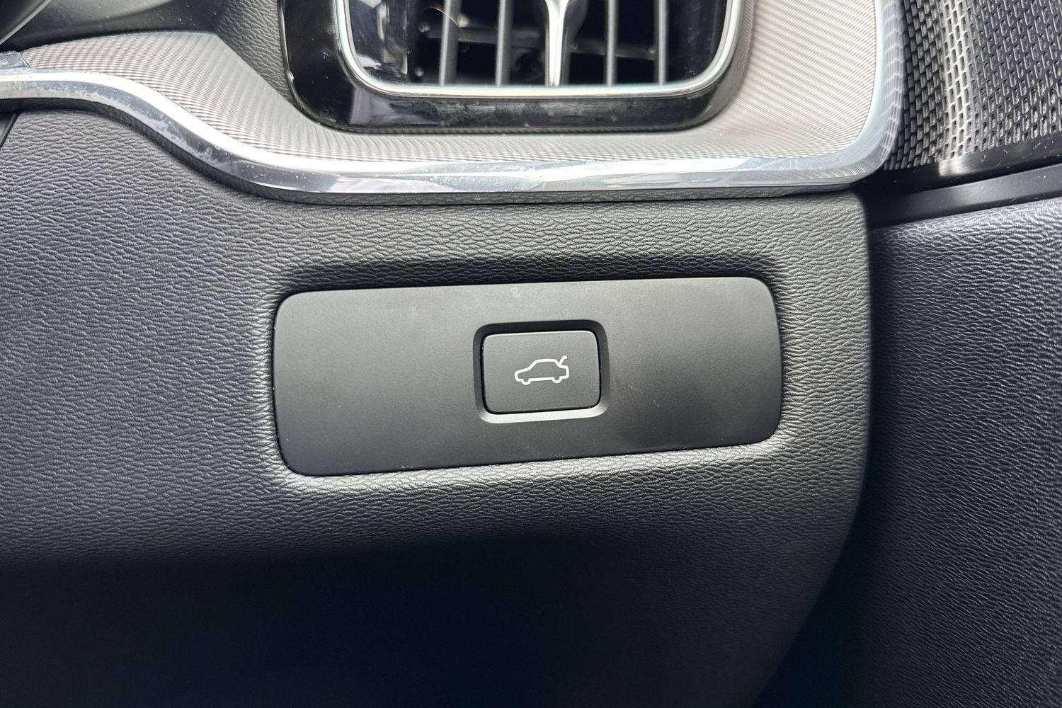 Used Volvo XC60 2024 for sale - 78001852: Photo 34