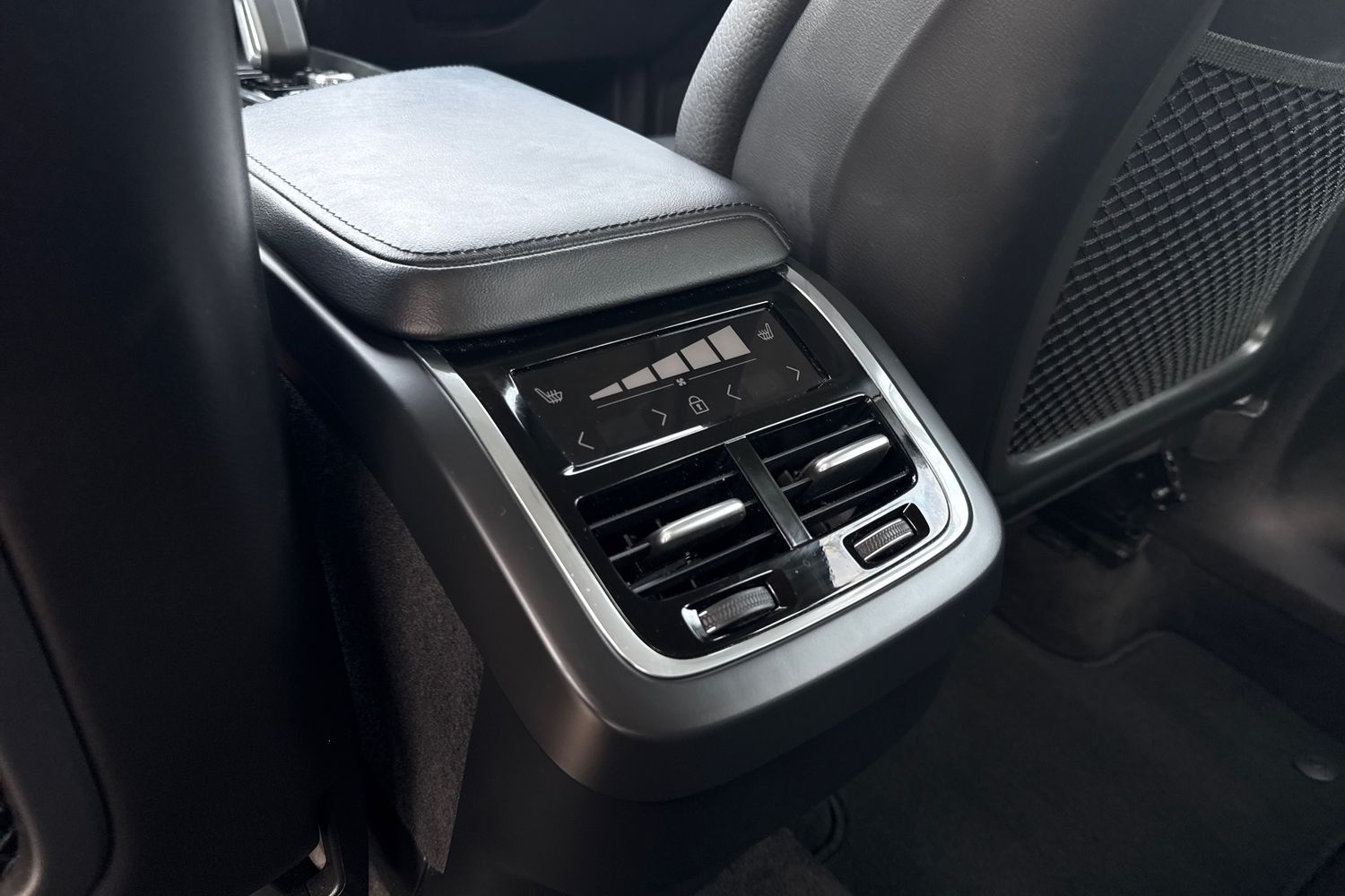 Used Volvo XC60 2024 for sale - 78001852: Photo 52