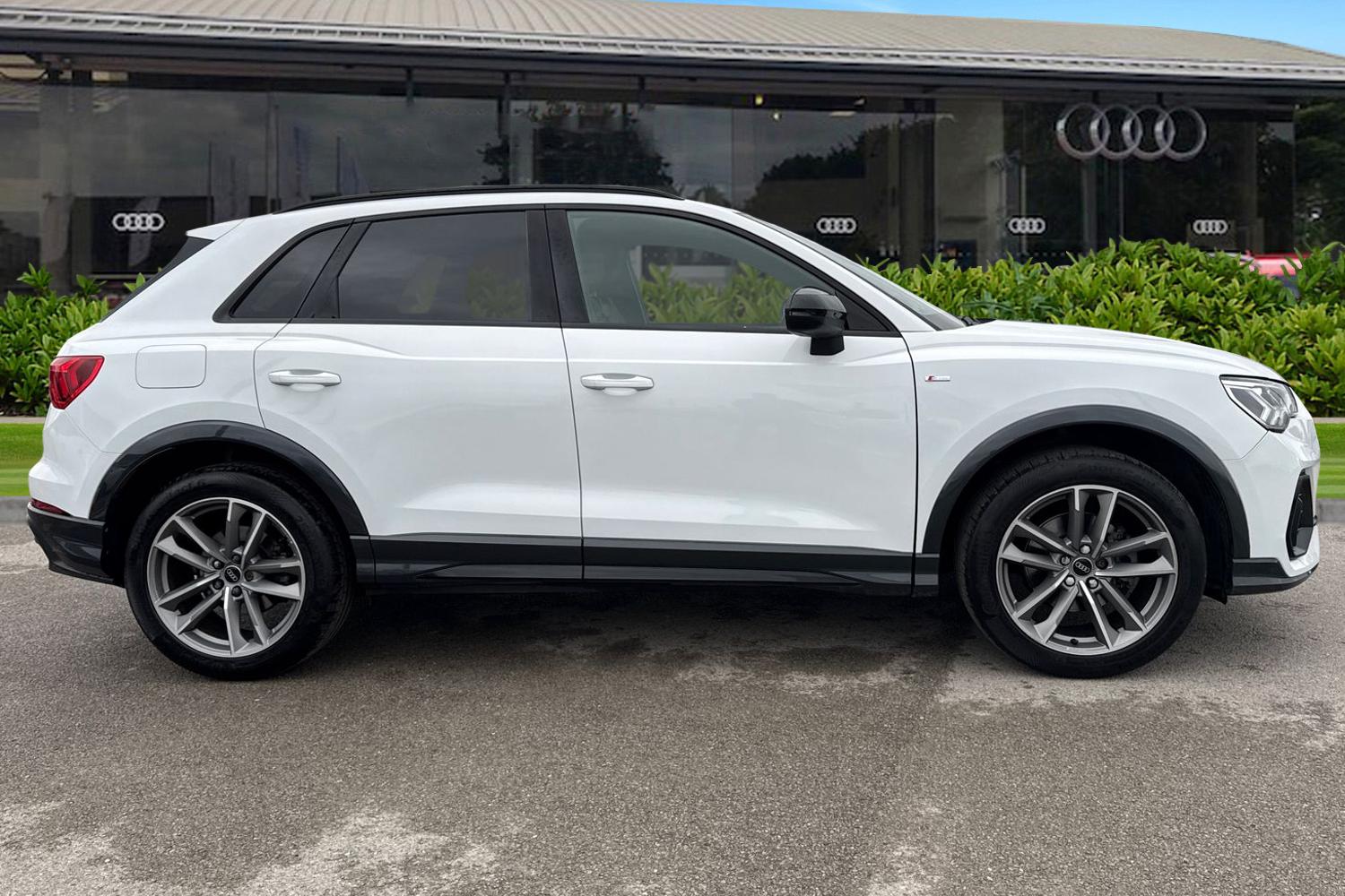 Used Audi Q3 2022 for sale - 77458803: Photo 3