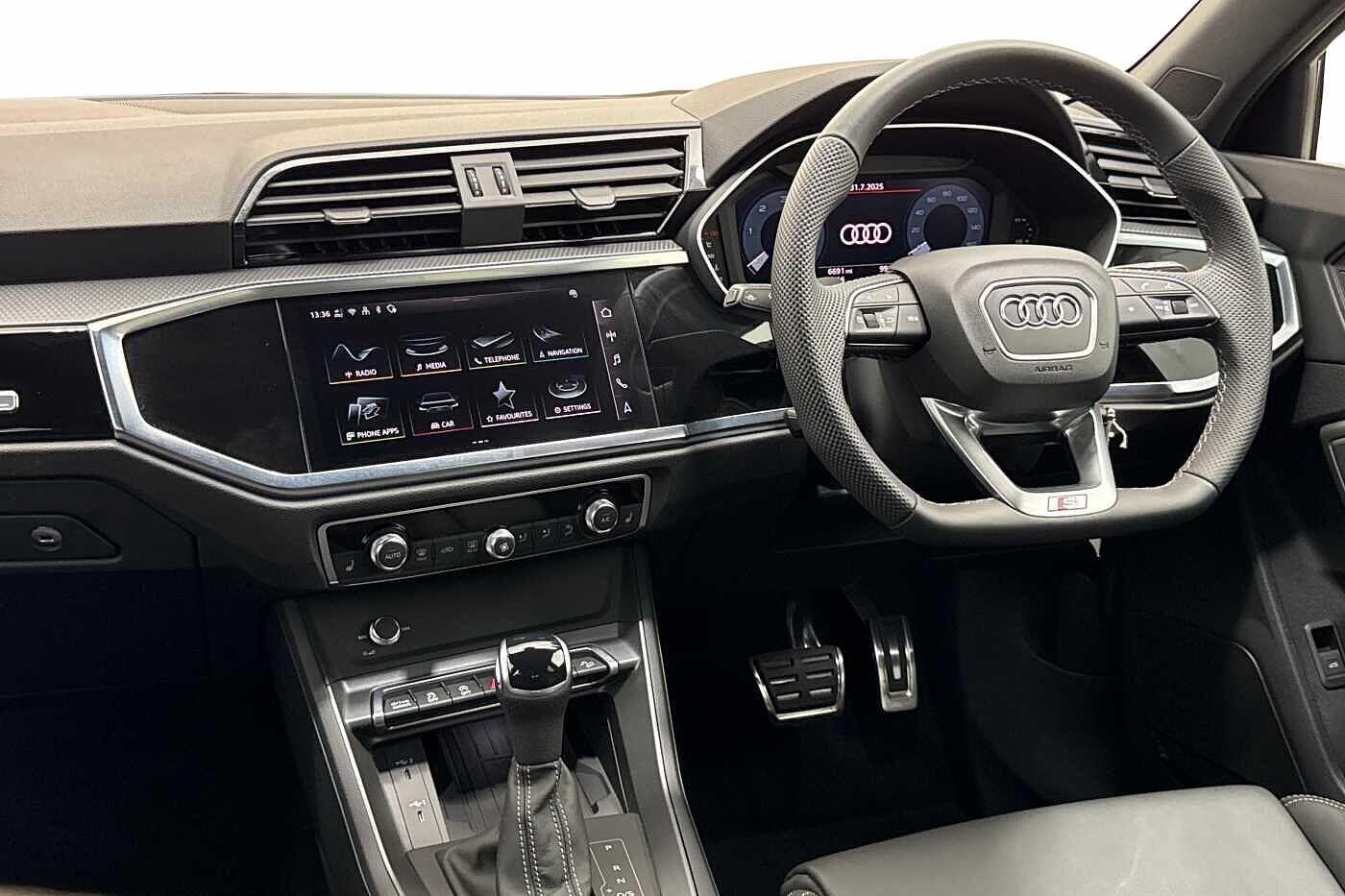 Used Audi Q3 2025 for sale - 76353155: Photo 2