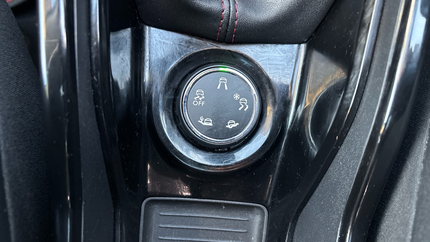 Used Peugeot 2008 2019 for sale - 77069204: Photo 28