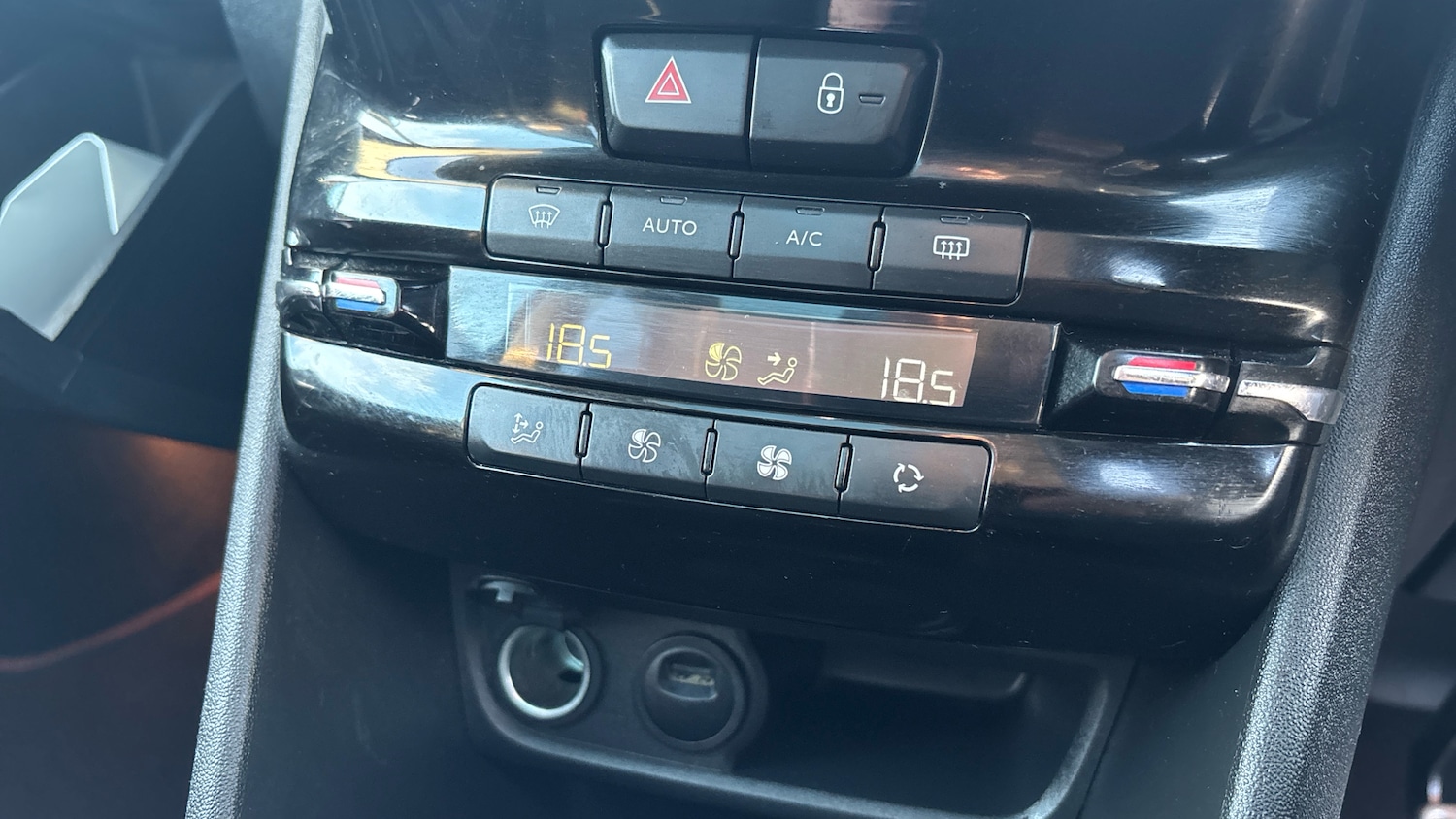 Used Peugeot 2008 2019 for sale - 77069204: Photo 32