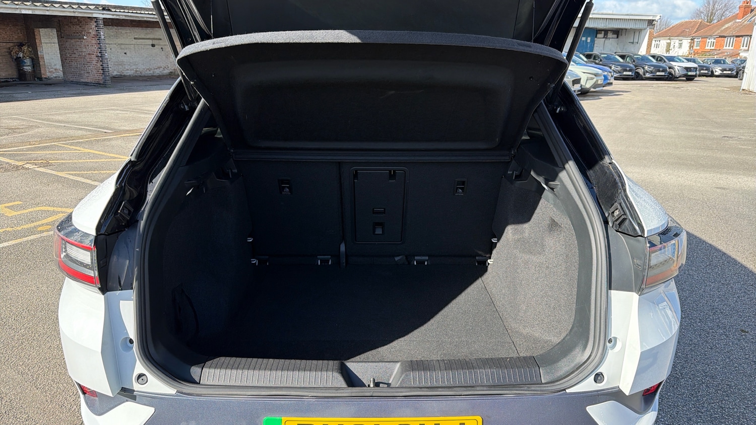 Used Volkswagen ID.4 2021 for sale - 77961710: Photo 4