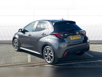 Used Toyota Yaris 2022 for sale - 78281228: Photo