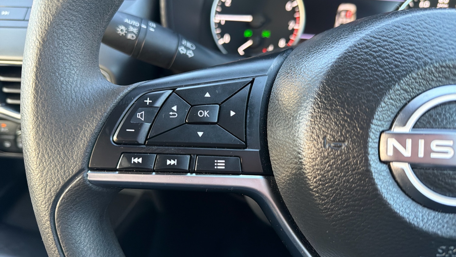 Used Nissan Juke 2024 for sale - 77000952: Photo 27