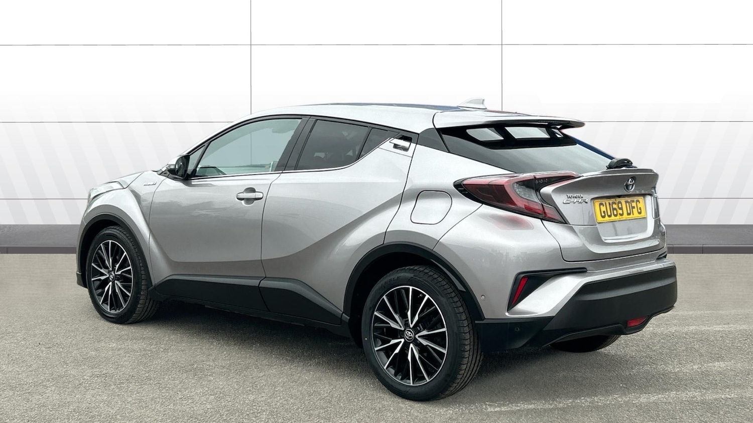Used Toyota C-HR 2019 for sale - 78121196: Photo 2