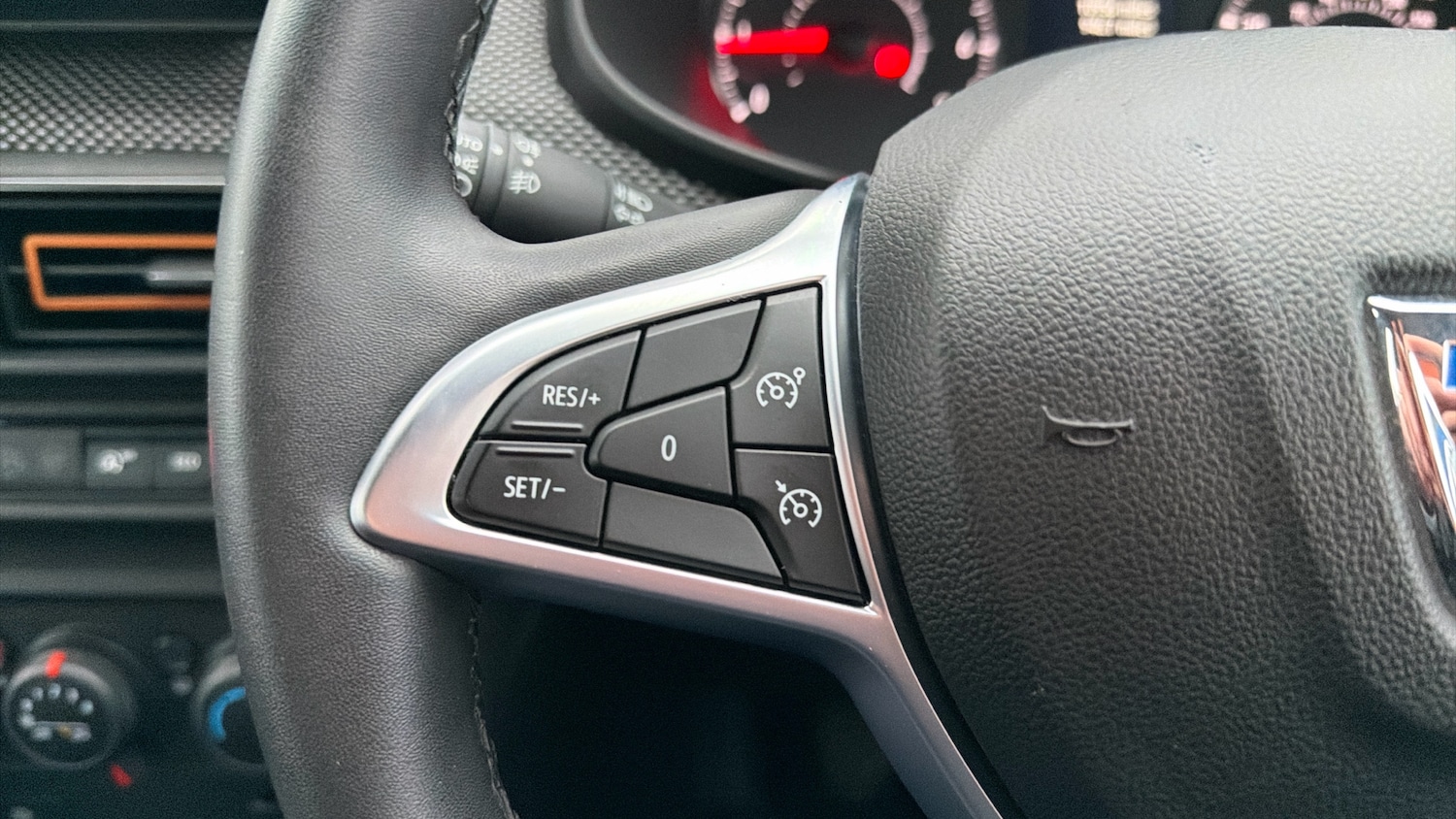 Used Dacia Sandero Stepway 2022 for sale - 76918119: Photo 30