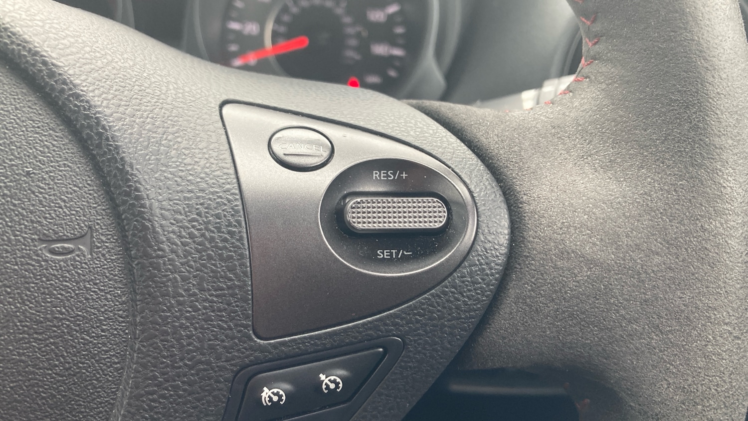 Used Nissan Juke 2016 for sale - 77151906: Photo 21