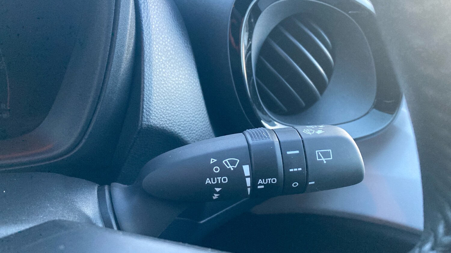 Used Toyota Aygo X 2023 for sale - 76904874: Photo 23