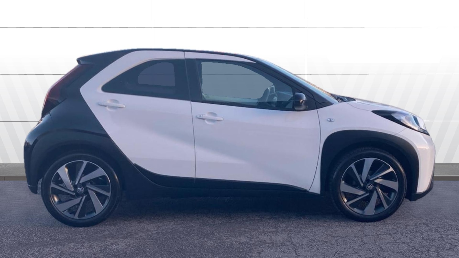 Used Toyota Aygo X 2023 for sale - 76904874: Photo 5