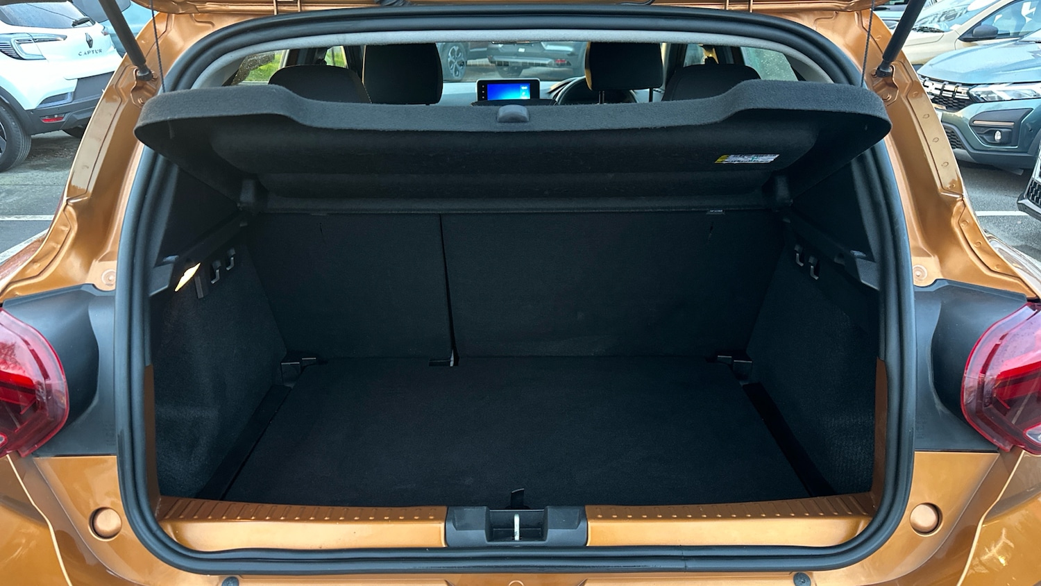 Used Dacia Sandero Stepway 2022 for sale - 77420144: Photo 4