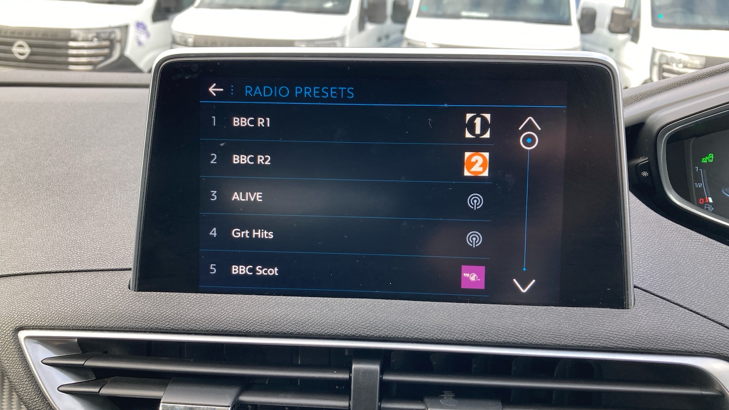 Used Peugeot 3008 2017 for sale - 76363277: Photo 12