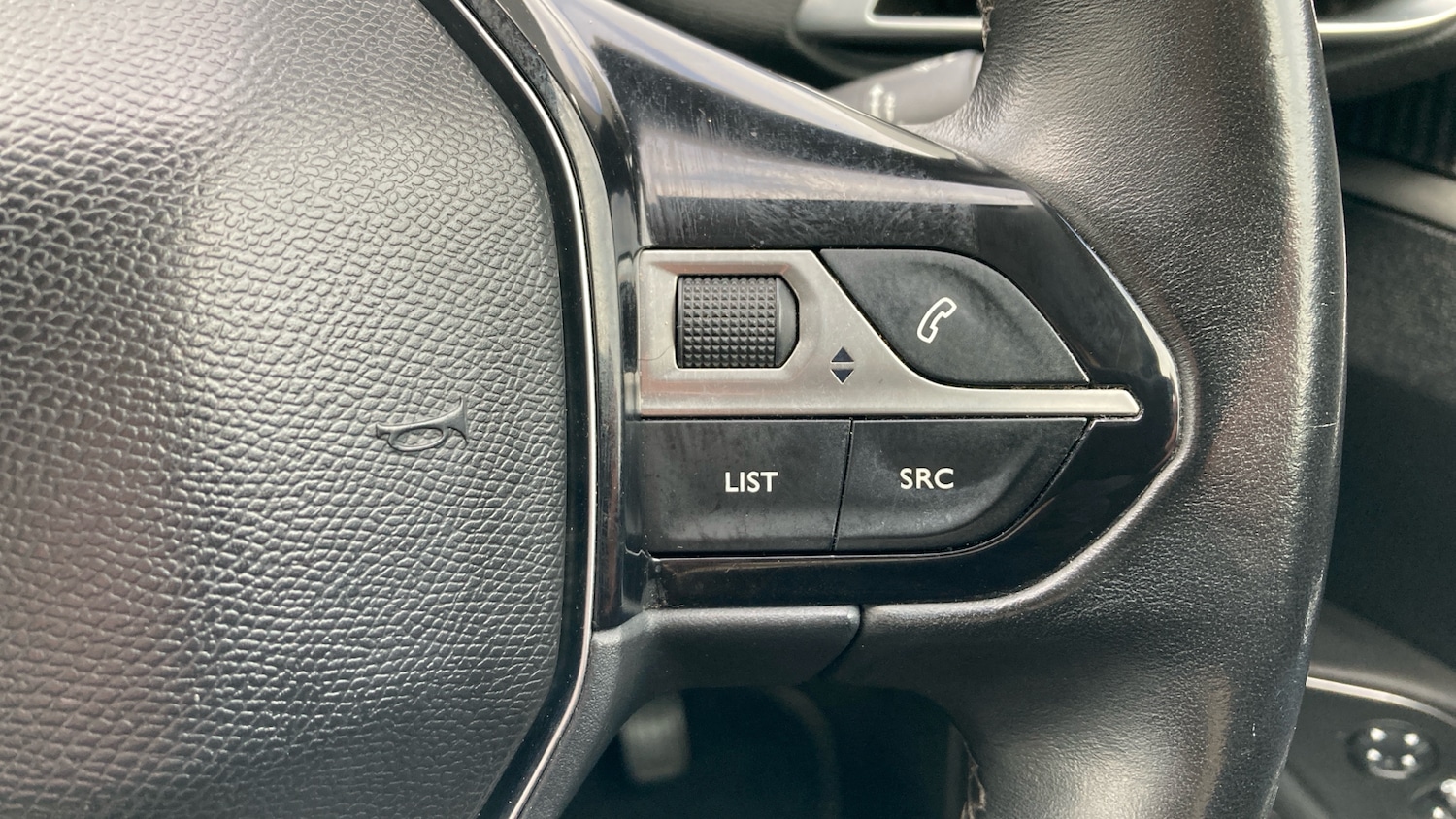 Used Peugeot 3008 2017 for sale - 76363277: Photo 24