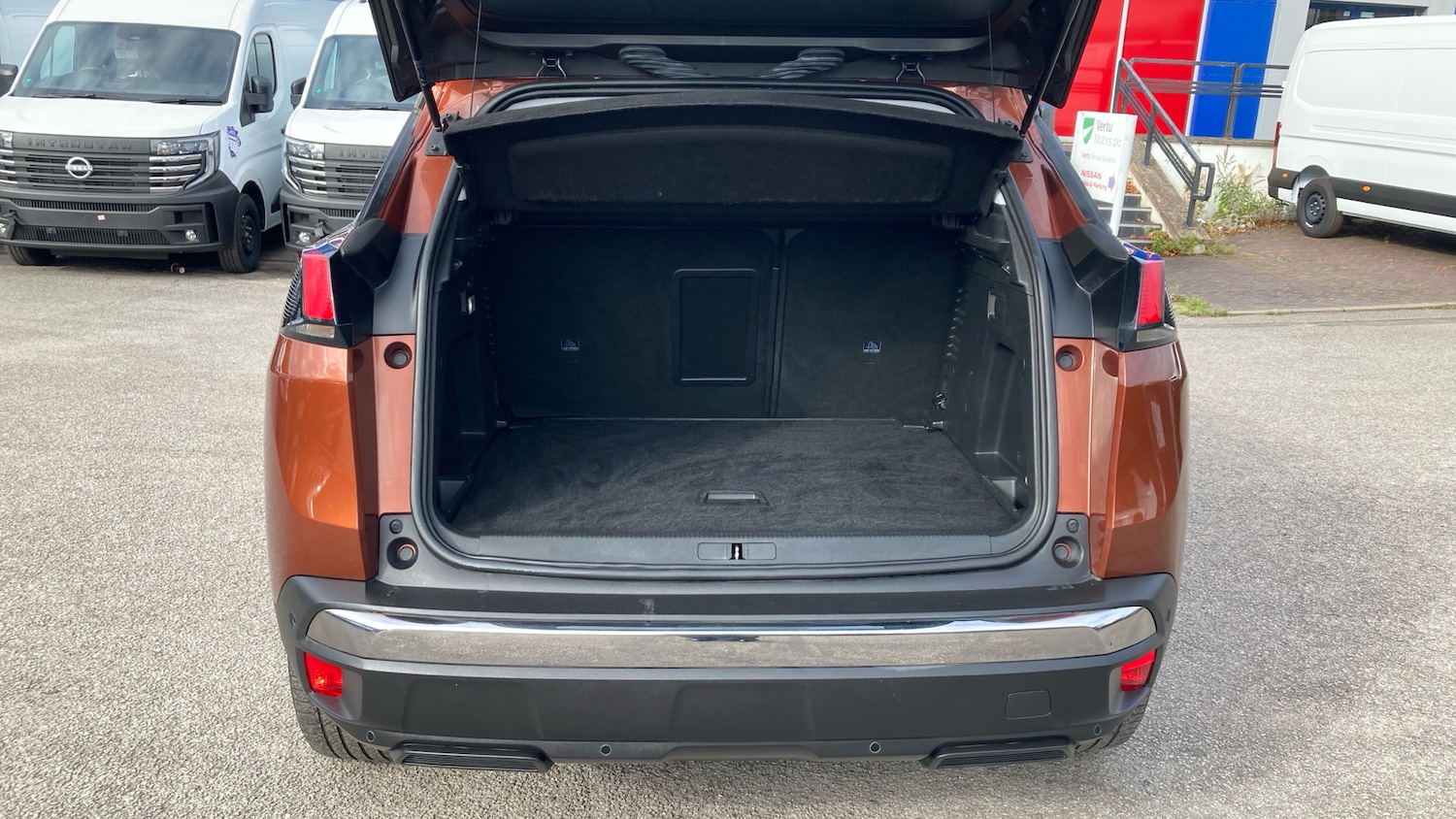 Used Peugeot 3008 2017 for sale - 76363277: Photo 4
