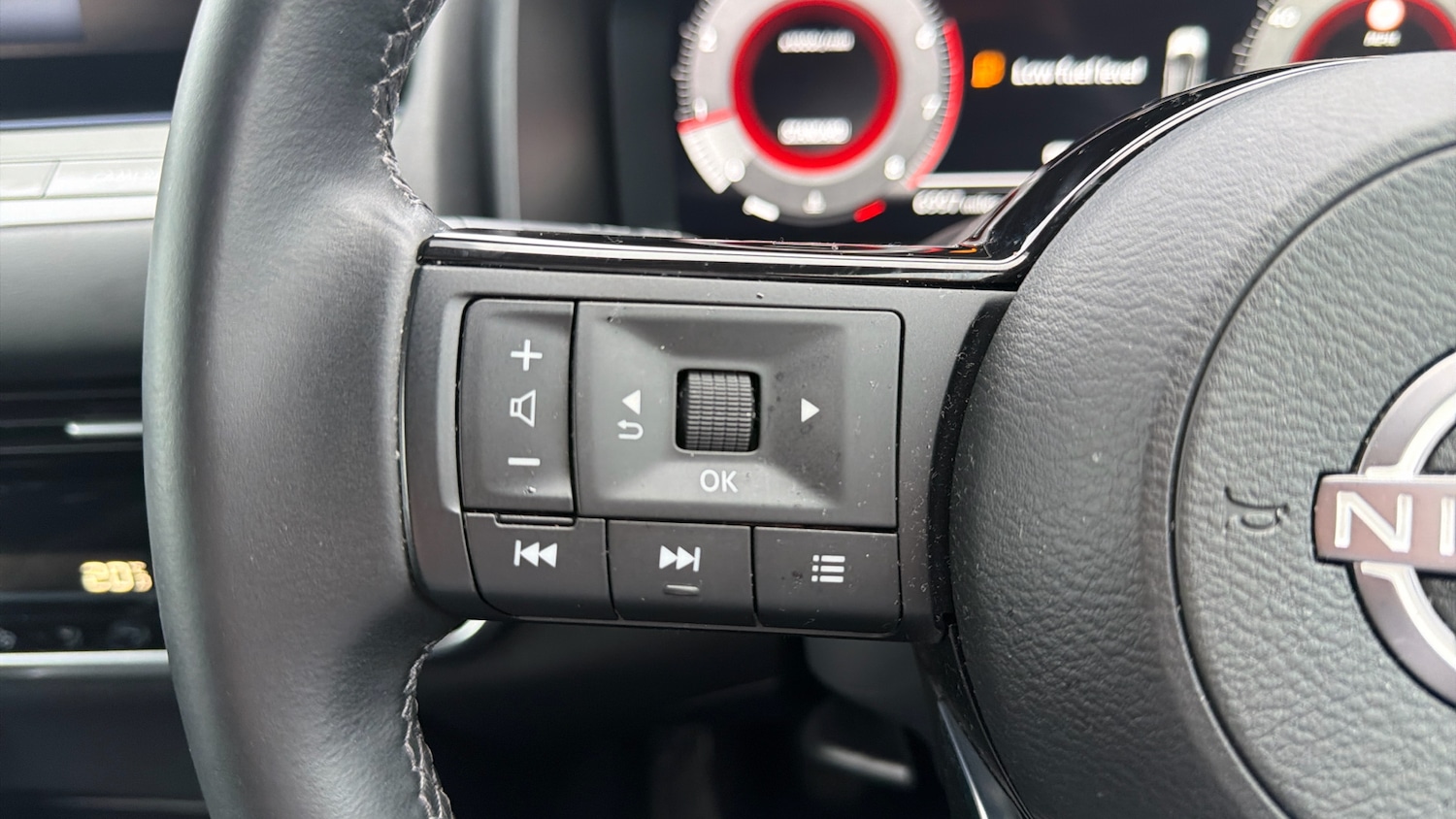 Used Nissan Qashqai 2023 for sale - 76532576: Photo 30