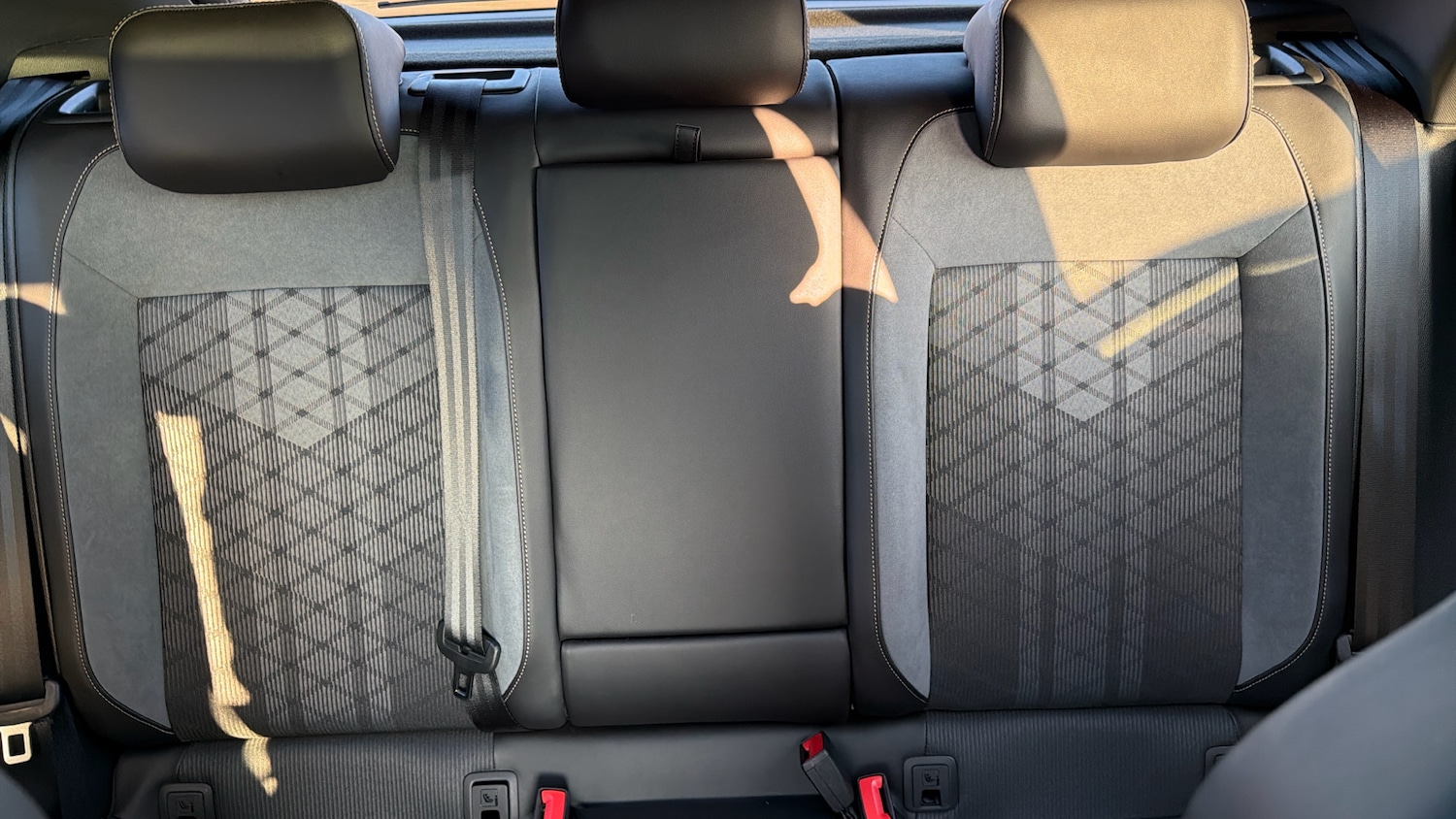 Used Volkswagen T-Roc 2024 for sale - 77774400: Photo 15