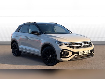 Used Volkswagen T-Roc 2024 for sale - 77774400: Photo