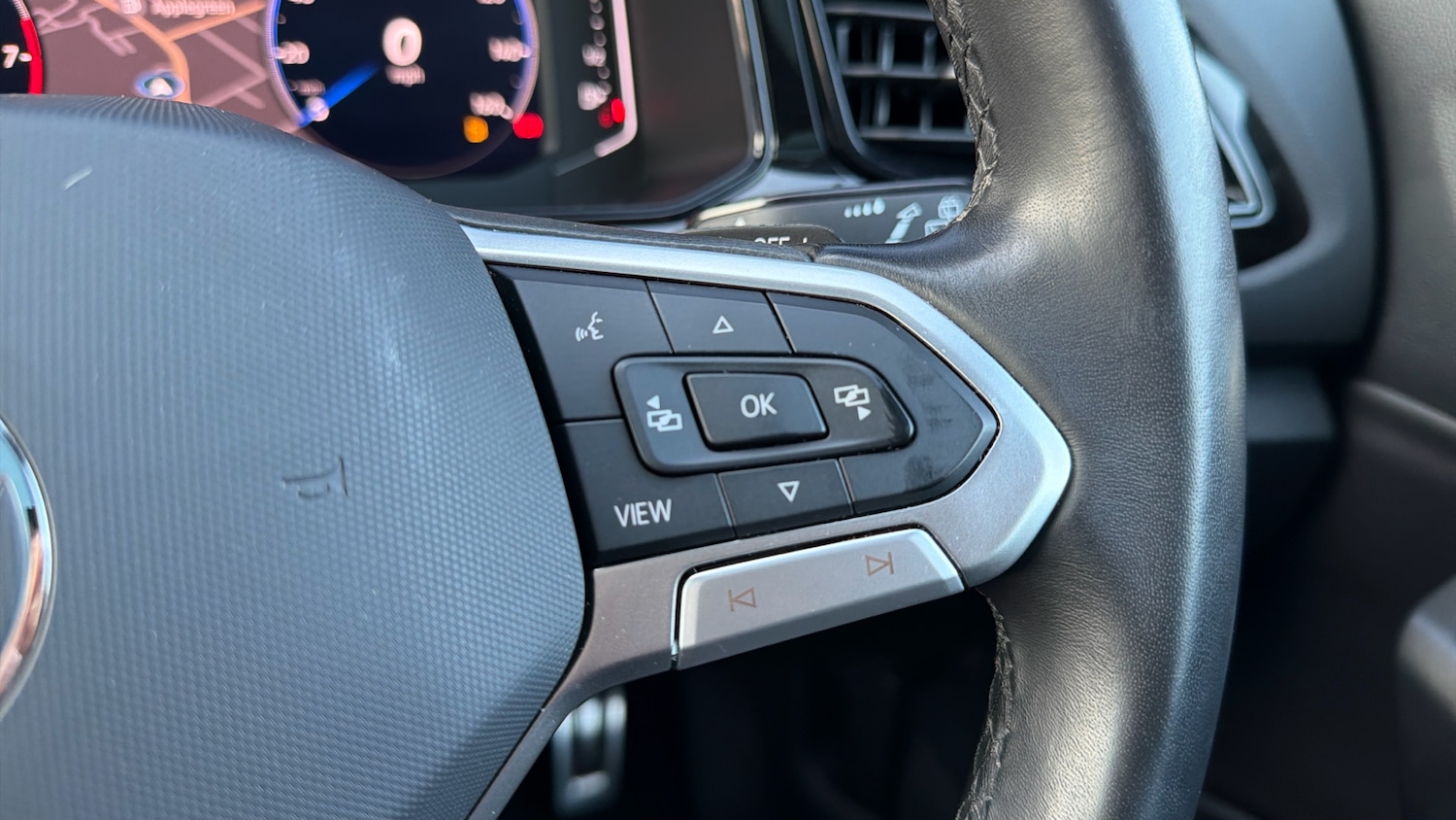 Used Volkswagen T-Roc 2024 for sale - 77774400: Photo 26