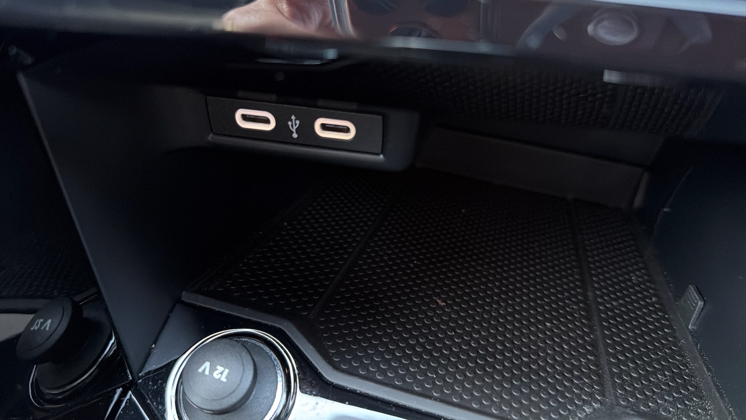 Used Volkswagen T-Roc 2024 for sale - 77774400: Photo 32