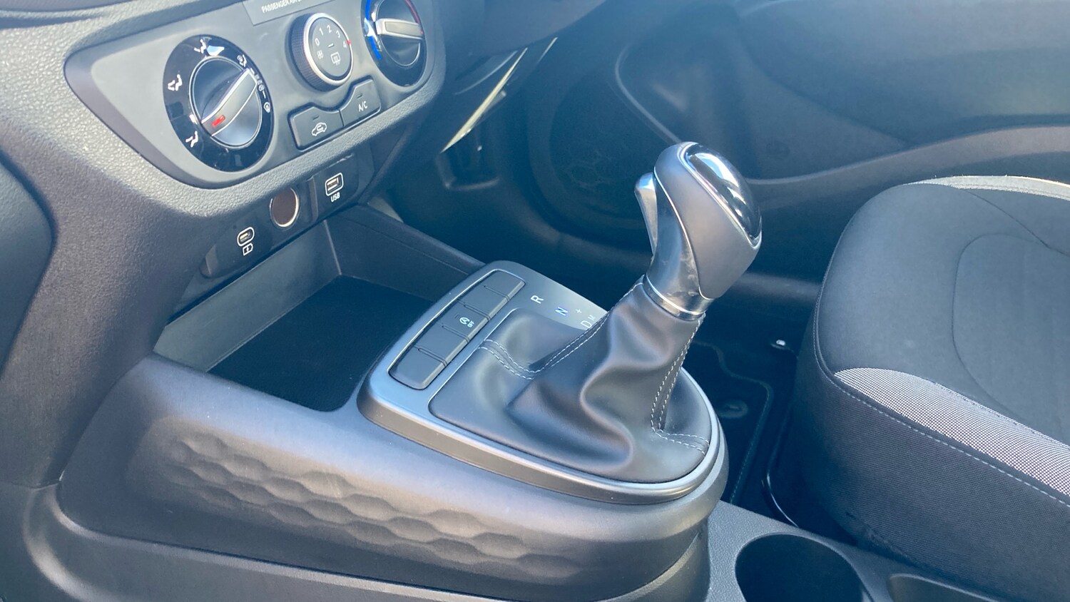 Used Hyundai i10 2023 for sale - 77069207: Photo 13