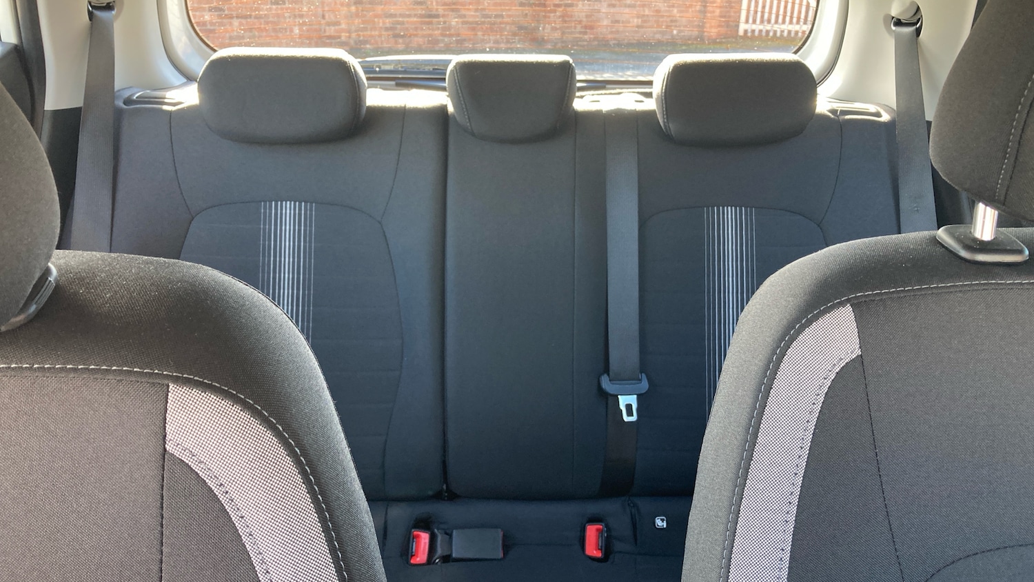 Used Hyundai i10 2023 for sale - 77069207: Photo 15