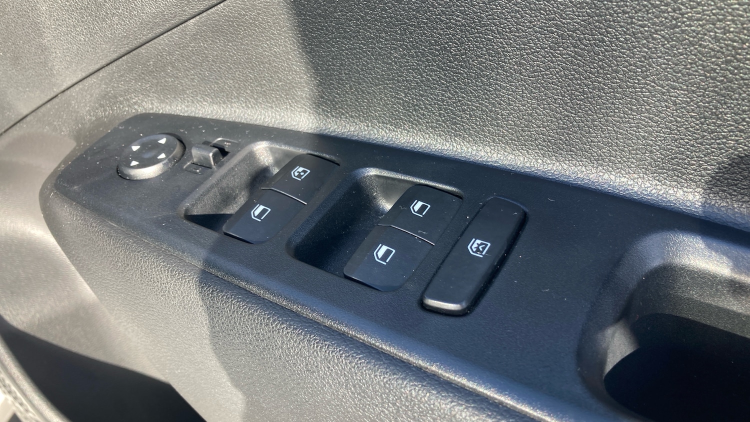 Used Hyundai i10 2023 for sale - 77069207: Photo 25