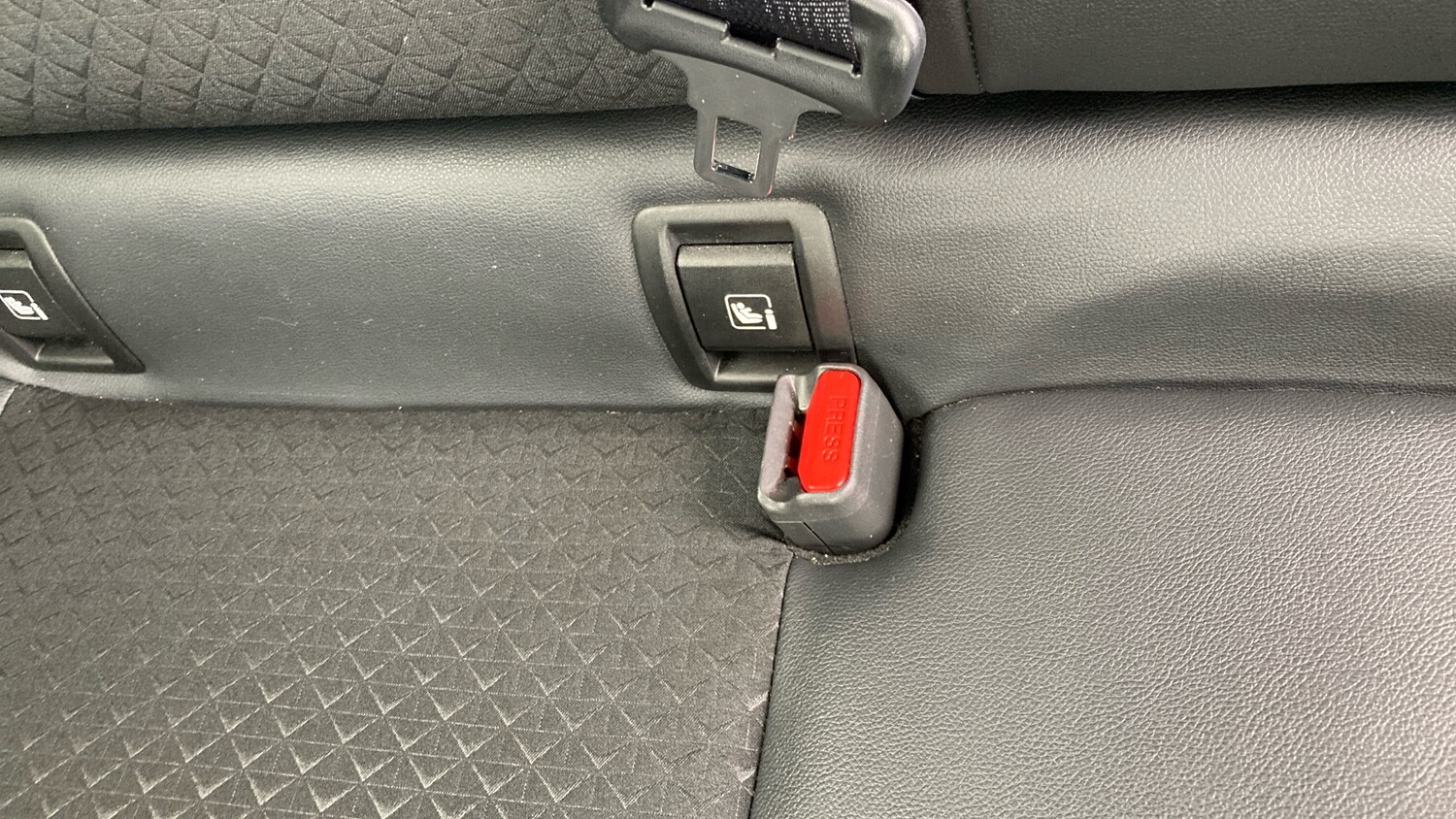 Used Nissan Juke 2023 for sale - 76907651: Photo 17