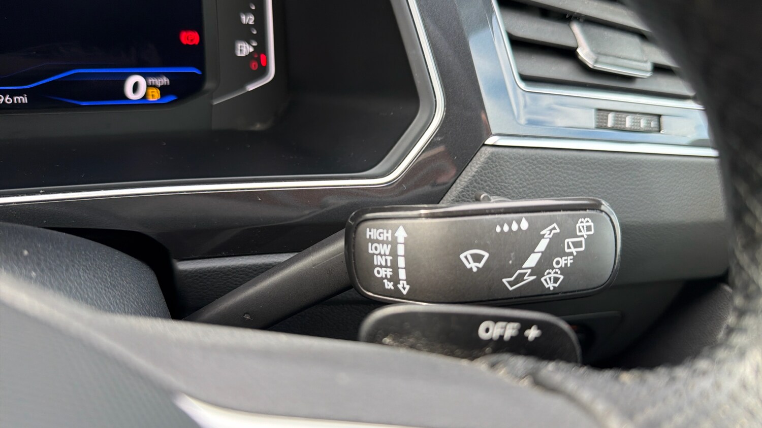 Used Volkswagen Tiguan 2023 for sale - 78224018: Photo 30