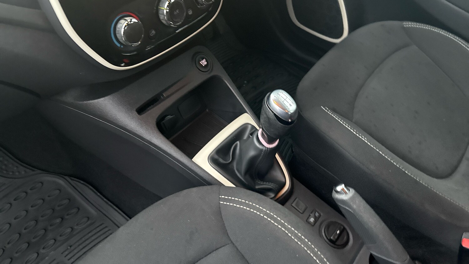 Used Renault Captur 2019 for sale - 78121195: Photo 13