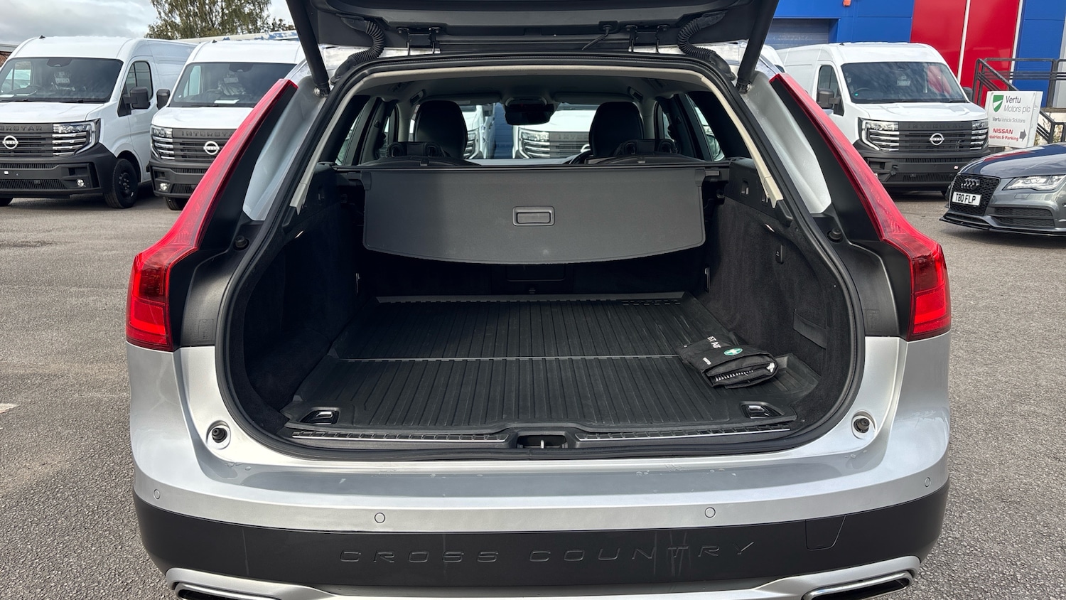 Used Volvo V90 2020 for sale - 76219057: Photo 4