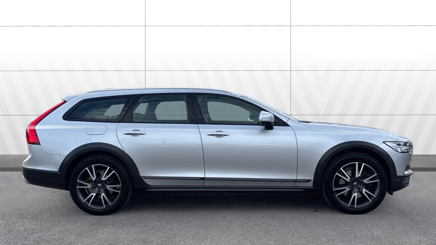 Used Volvo V90 2020 for sale - 76219057: Photo 5