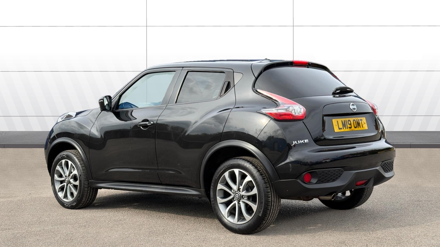 Used Nissan Juke 2019 for sale - 76131175: Photo 2