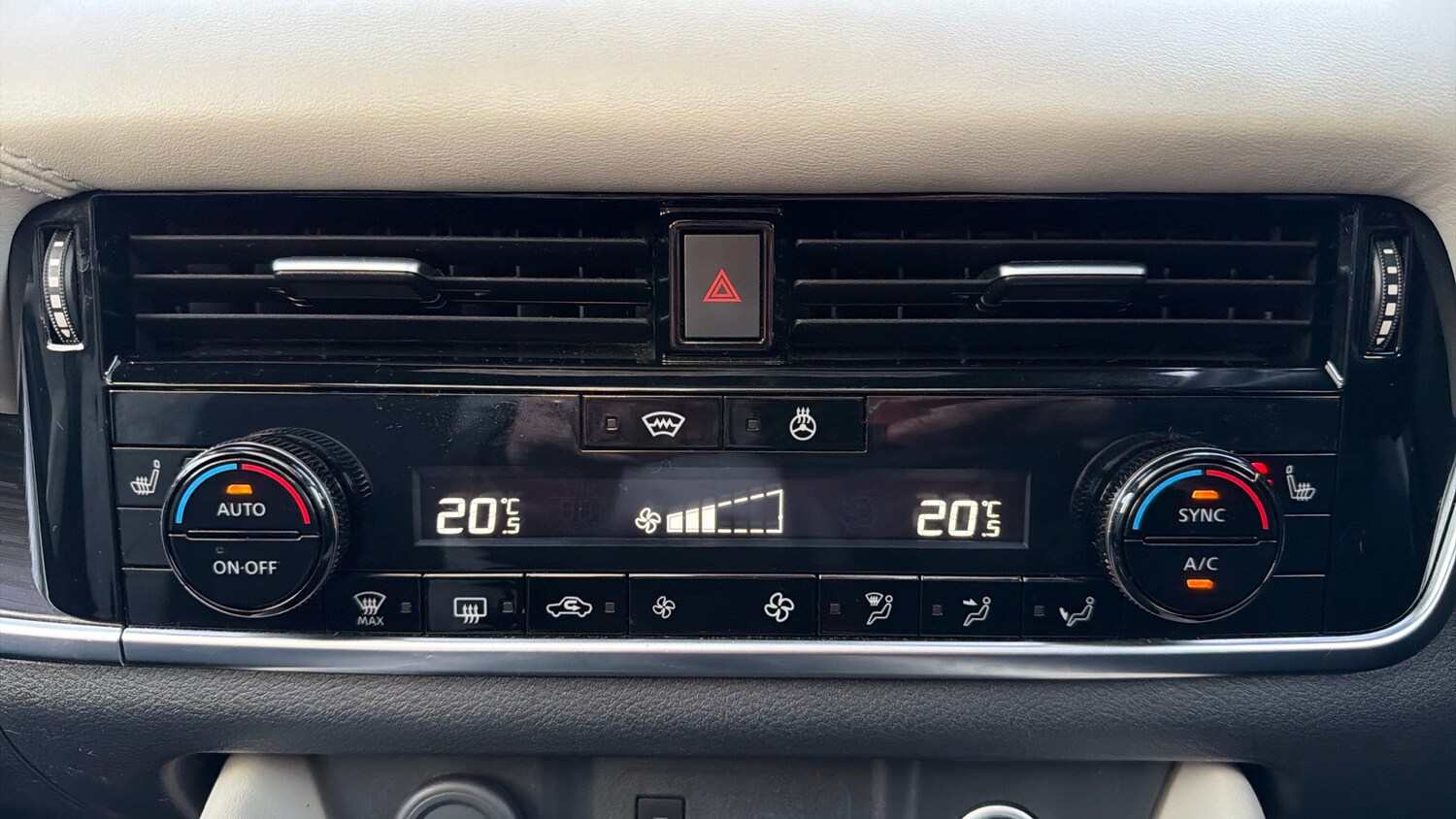 Used Nissan Qashqai 2022 for sale - 76918120: Photo 22