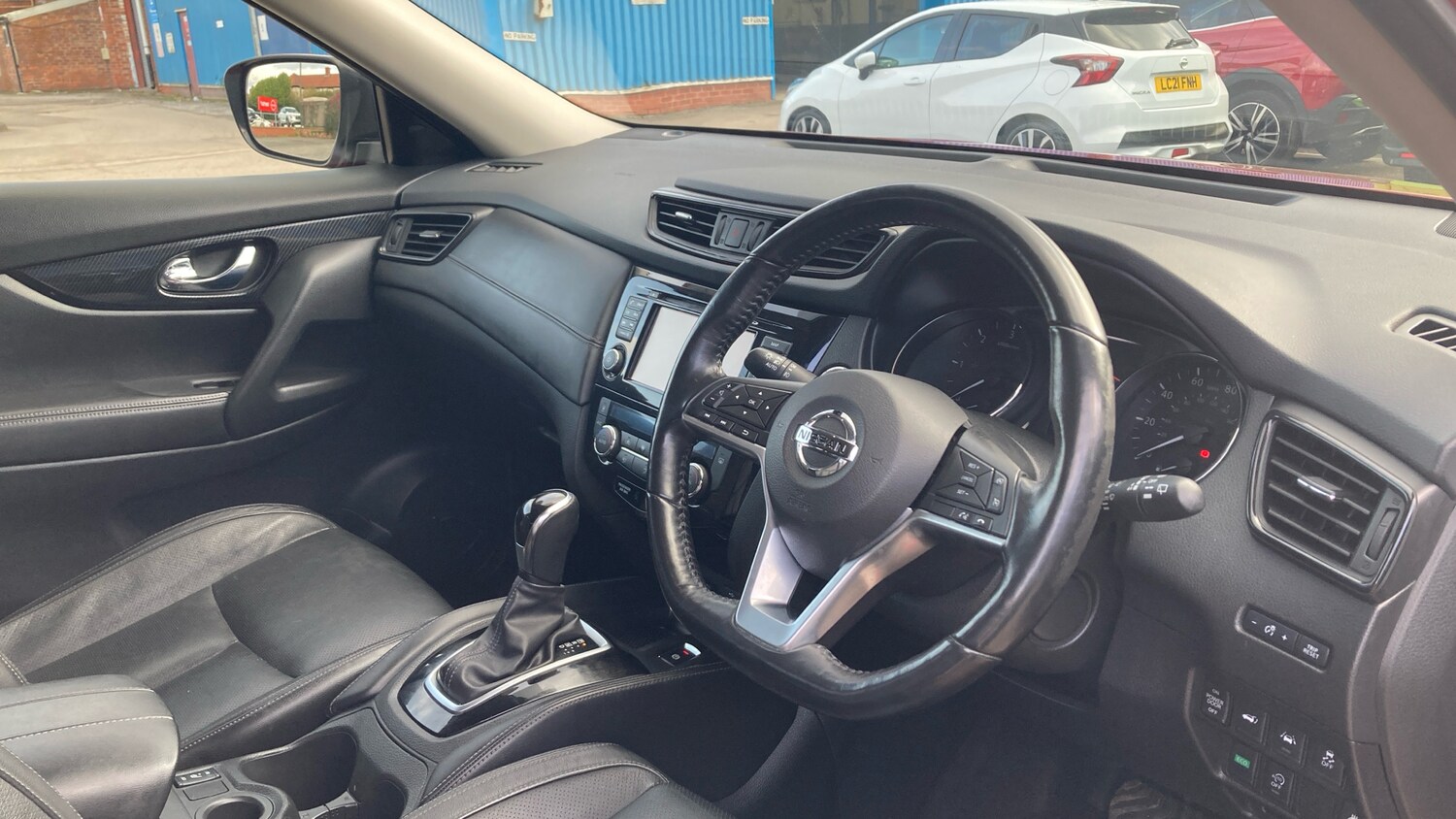 Used Nissan X-Trail 2018 for sale - 77689163: Photo 11