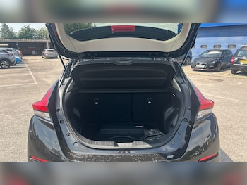 Used Nissan Leaf 2022 for sale - 79137572: Photo