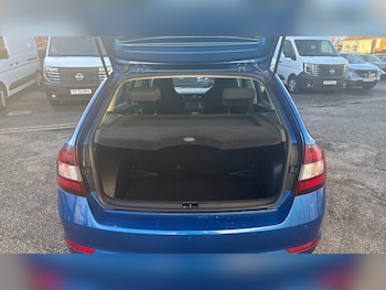 Used Skoda Rapid Spaceback 2017 for sale - 76904876: Photo