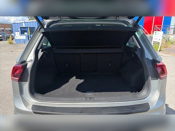 Used Volkswagen Tiguan 2016 for sale - 79405625: Photo